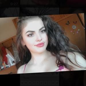 Meet your Posher, Danica